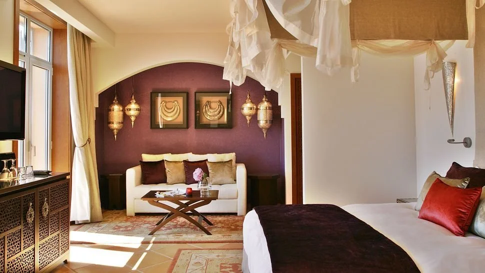 suite_settee.jpg
