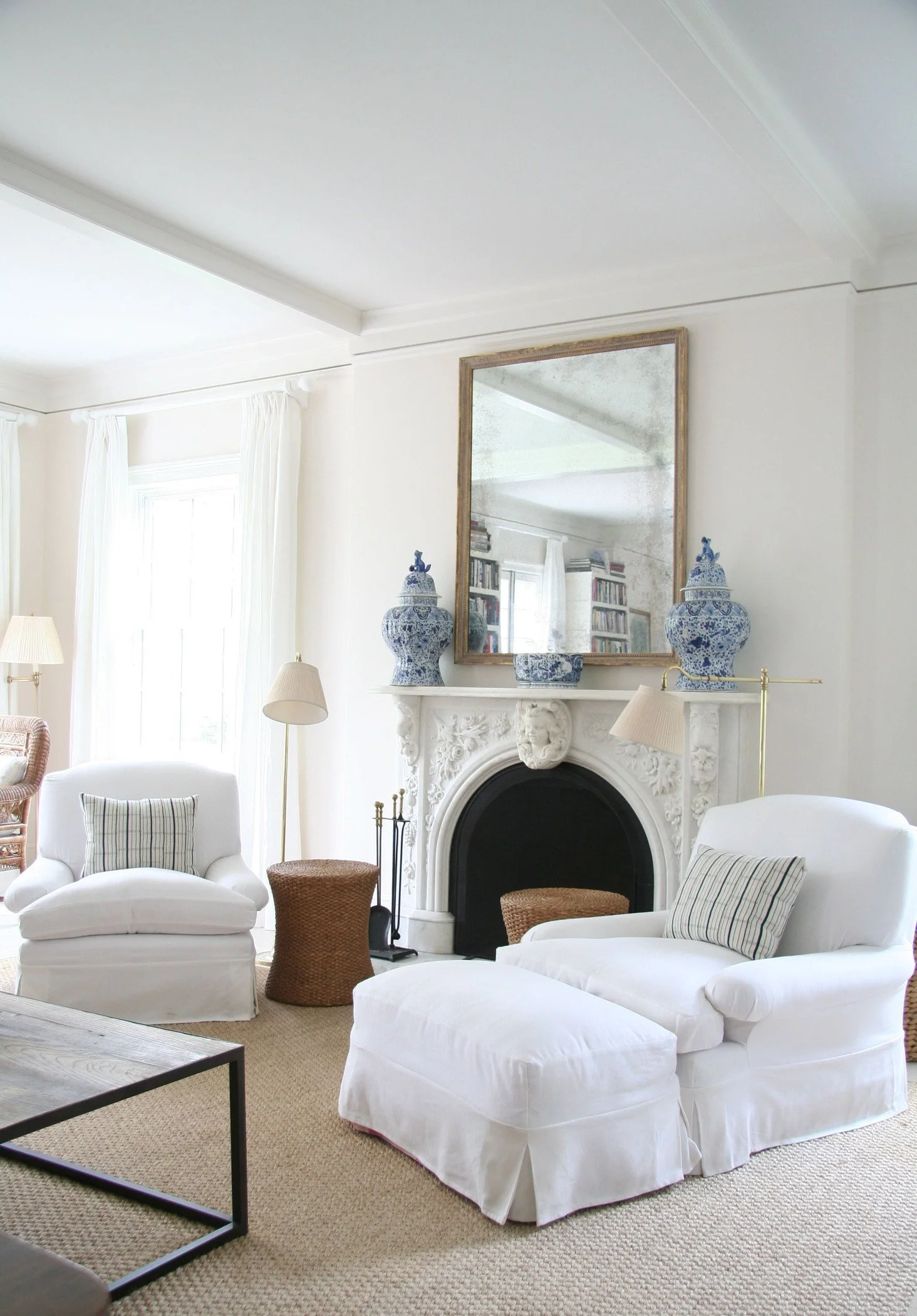 1carrier-and-company-portfolio-interiors-neoclassical-traditional-living-room.jpg