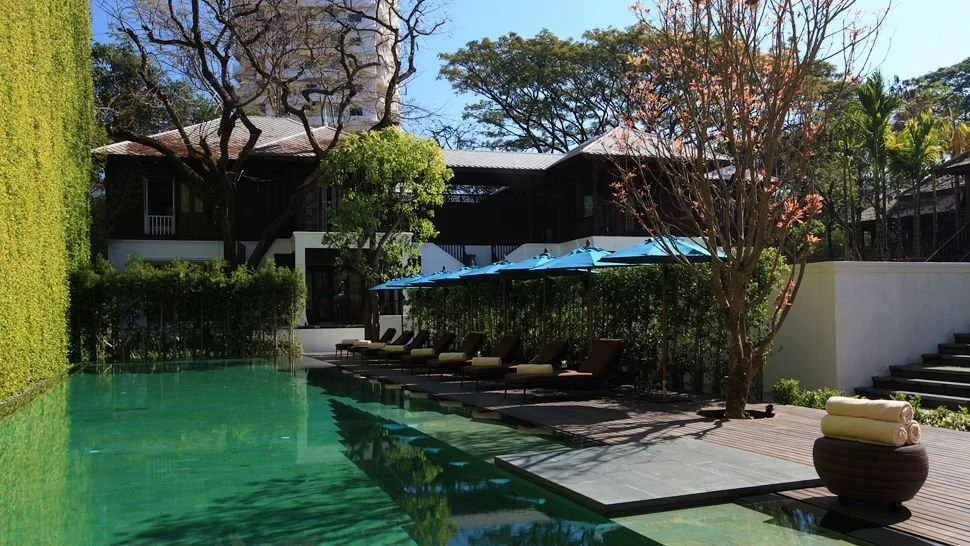 010410-02-Swimming_Pool.jpg