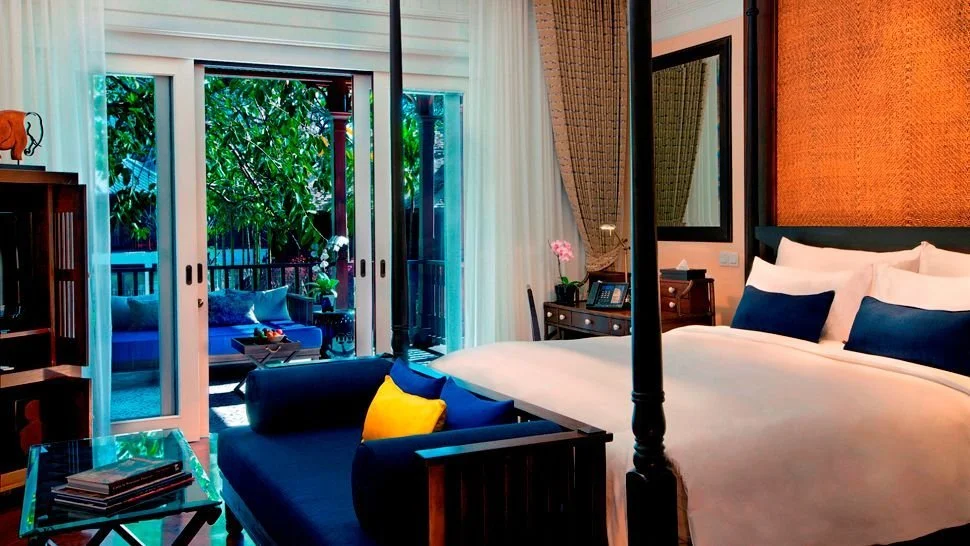 010410-11-Rajah_Brooke_Suite.jpg