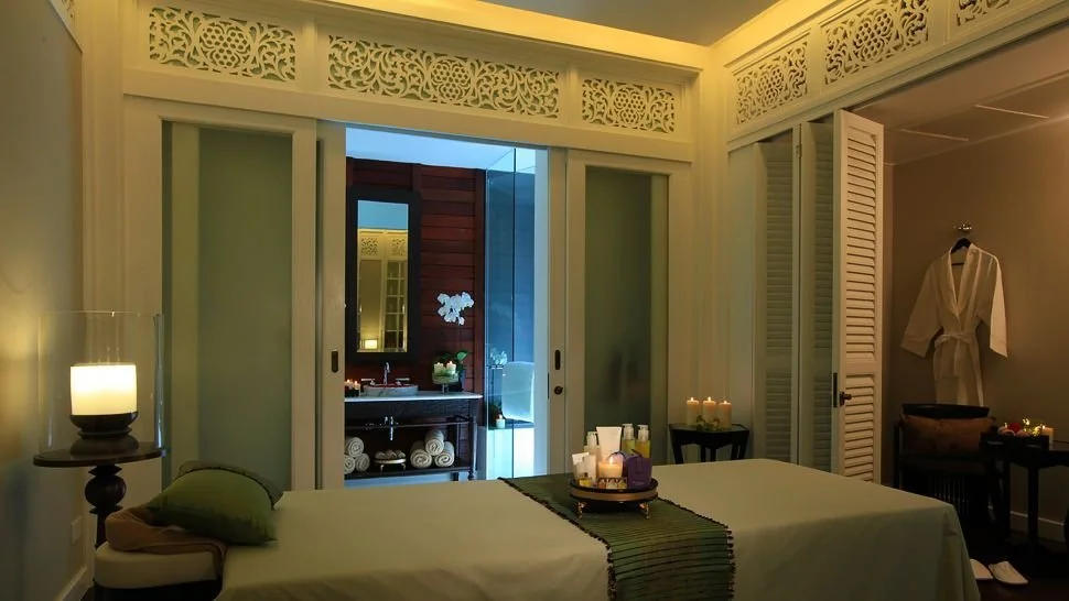 010410-16-Spa_room.jpg