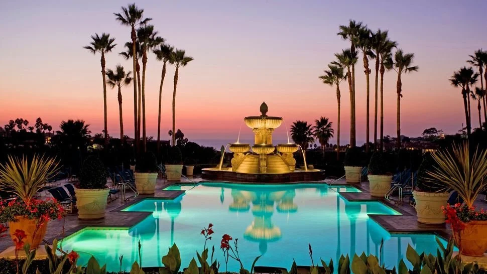 001083-09-str1361po-137684-main pool at dusk.jpg