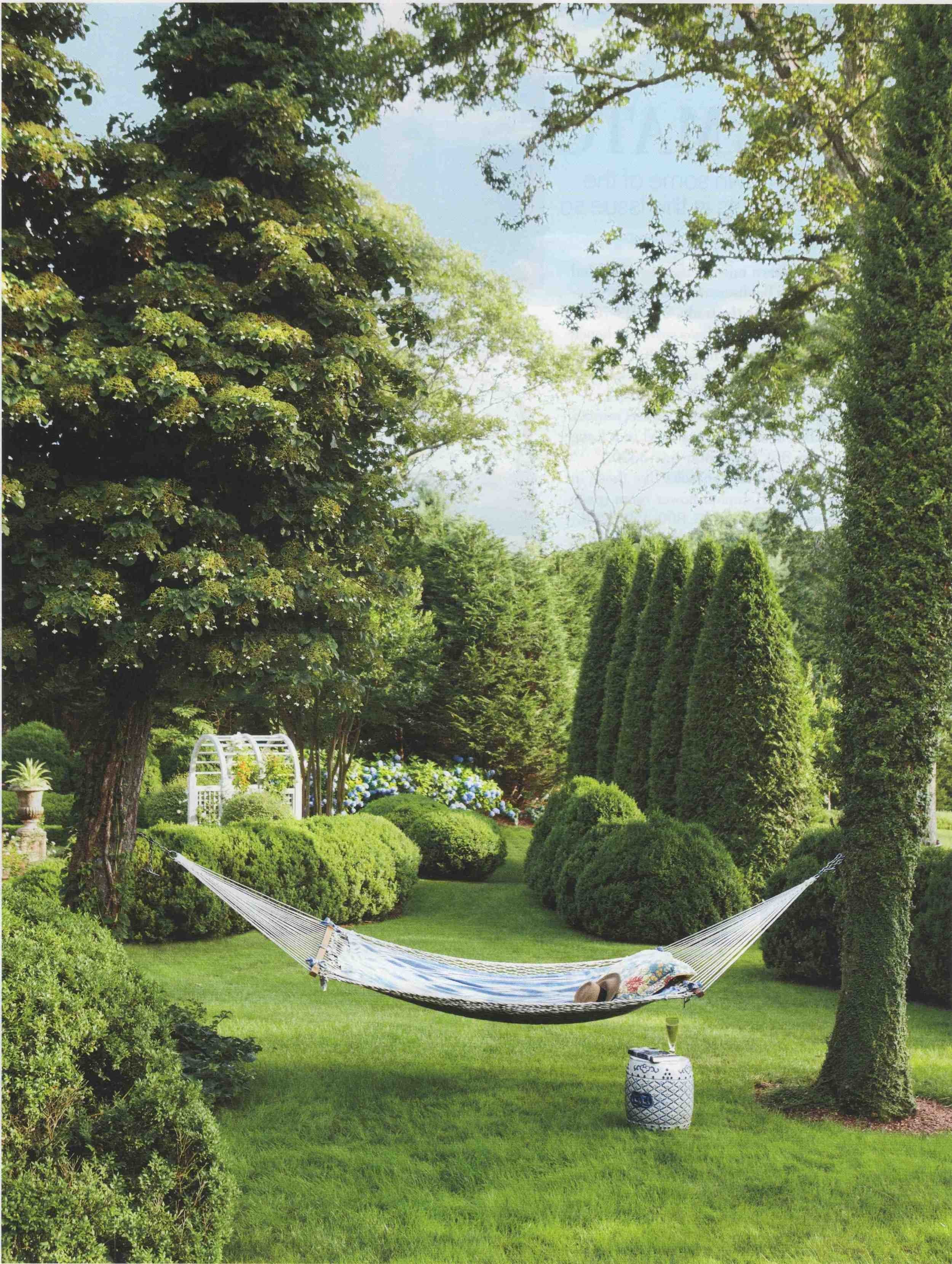 Charlotte-Moss-Backyard.jpg