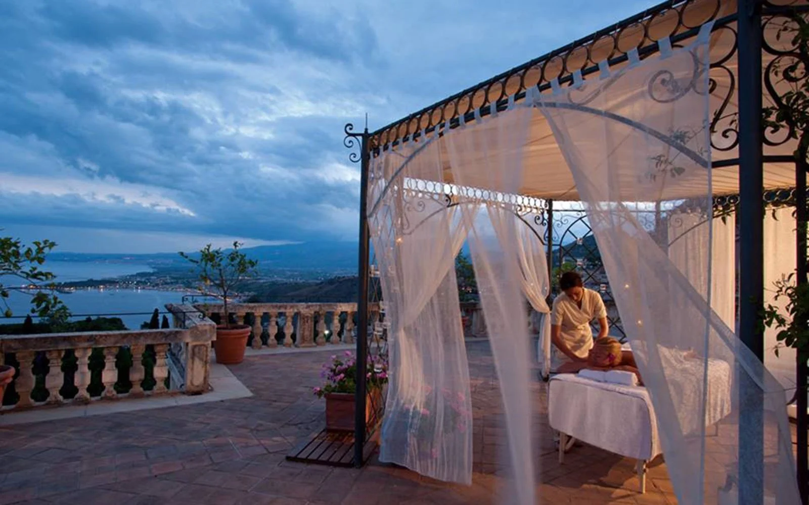 FAIRYTALE0615-Belmond-Grand-Hotel-Timeo-Sicily.jpg