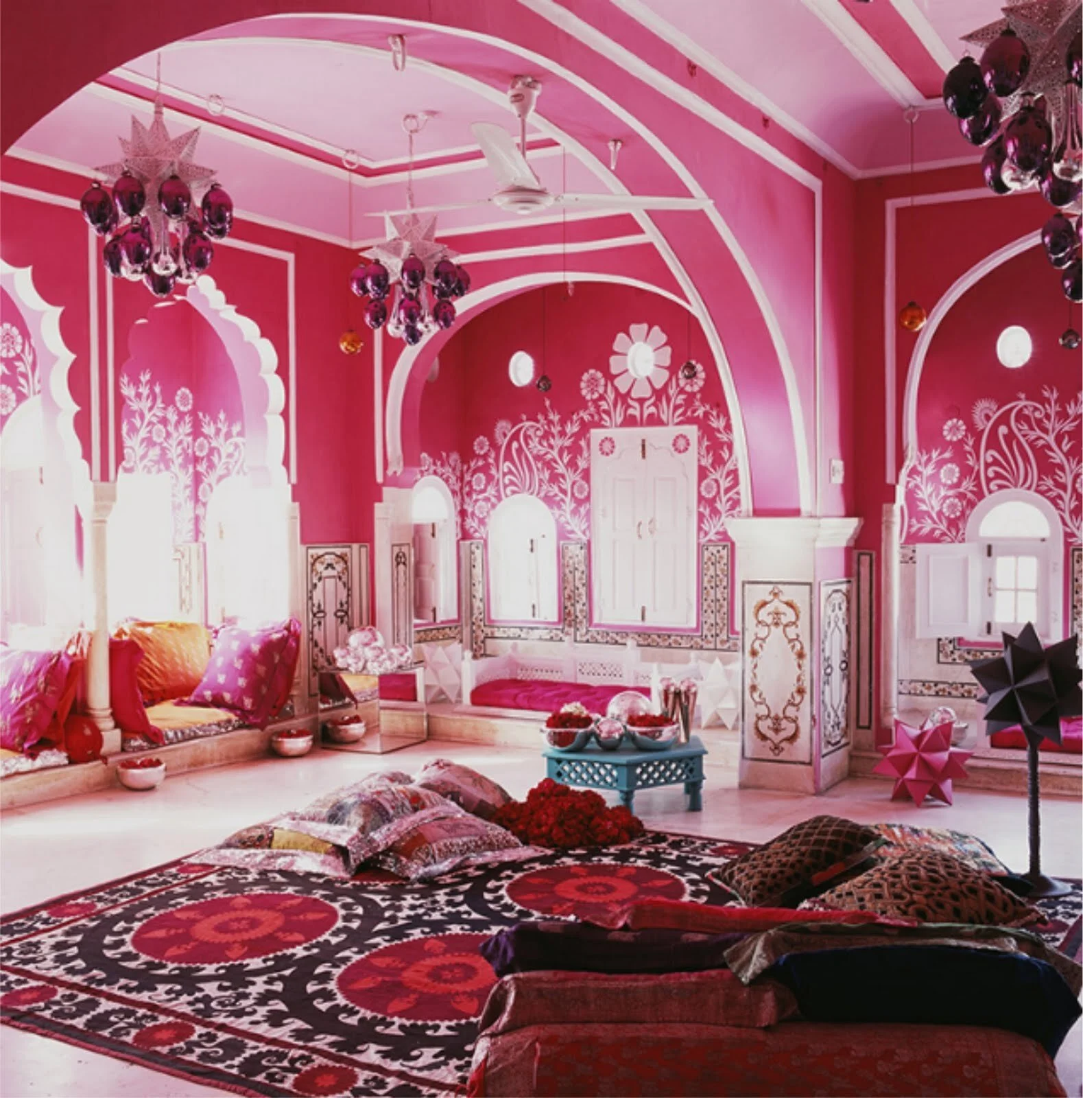 Loving: Mid-Summer Exotic Glamour...