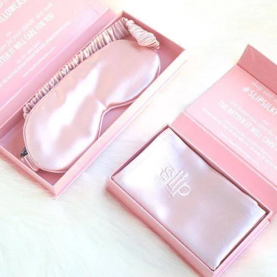Beauty: Silk Pillowcases, the Jen Atkin-Endorsed Luxury You Need Immediately...