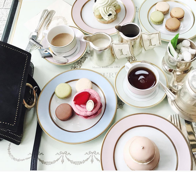 Wanderlusting: Daydreaming of Parisian Cafe Life...