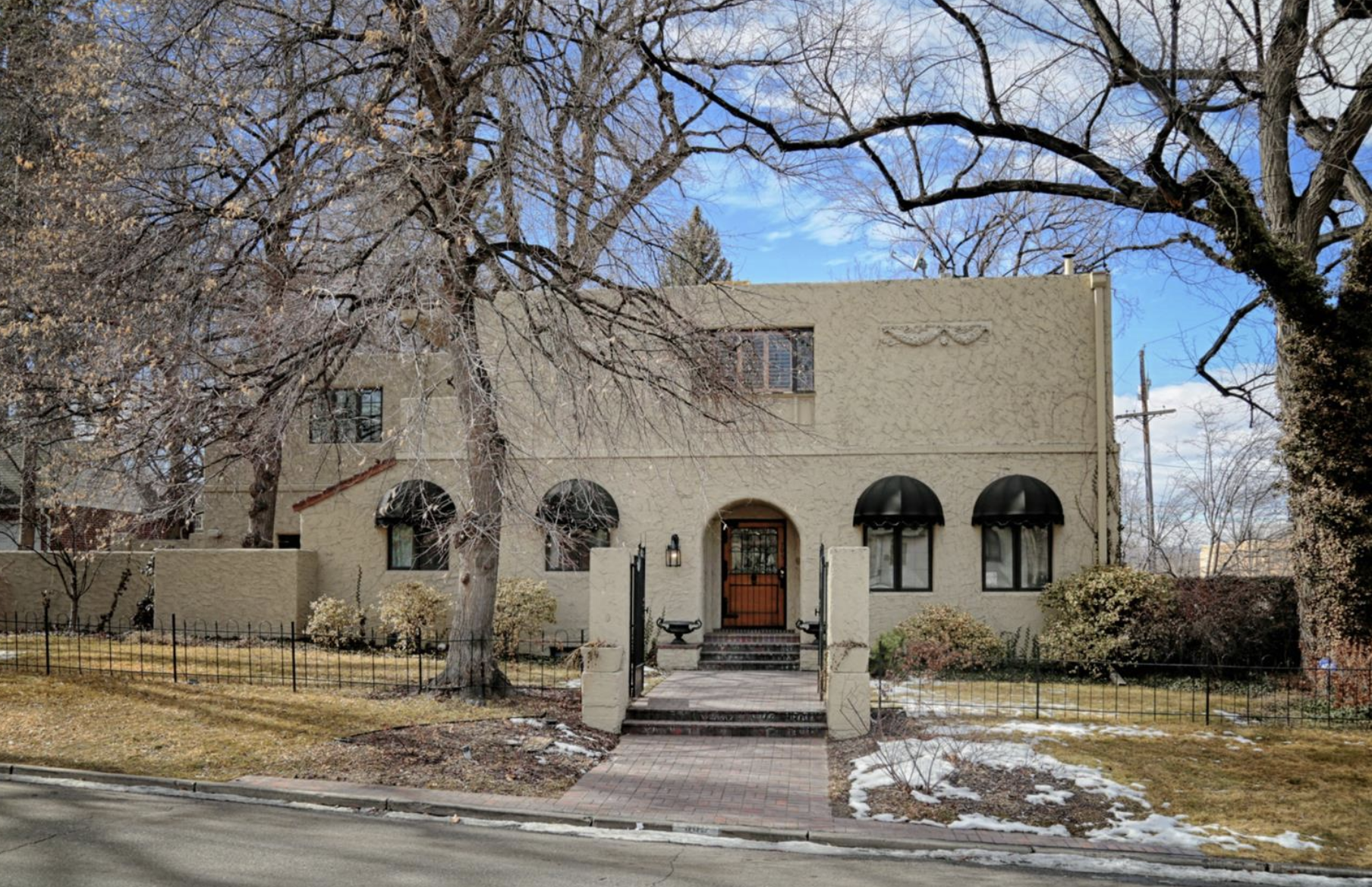 395 Bellaire Street