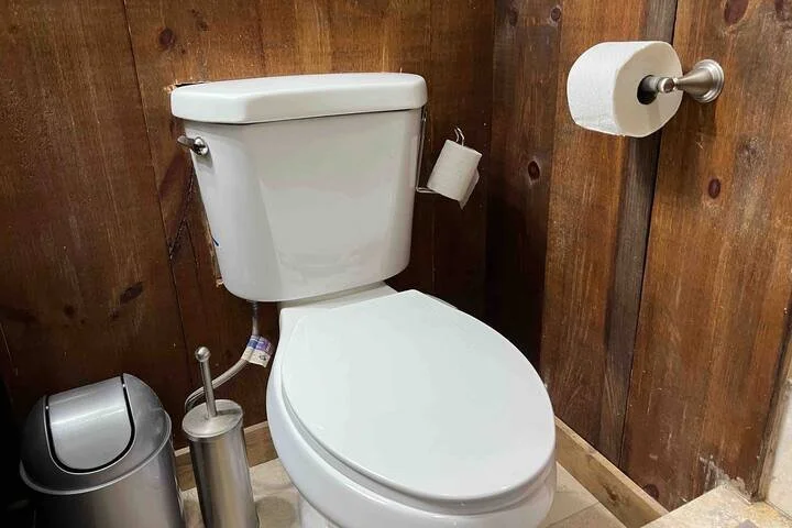 commode.jpg