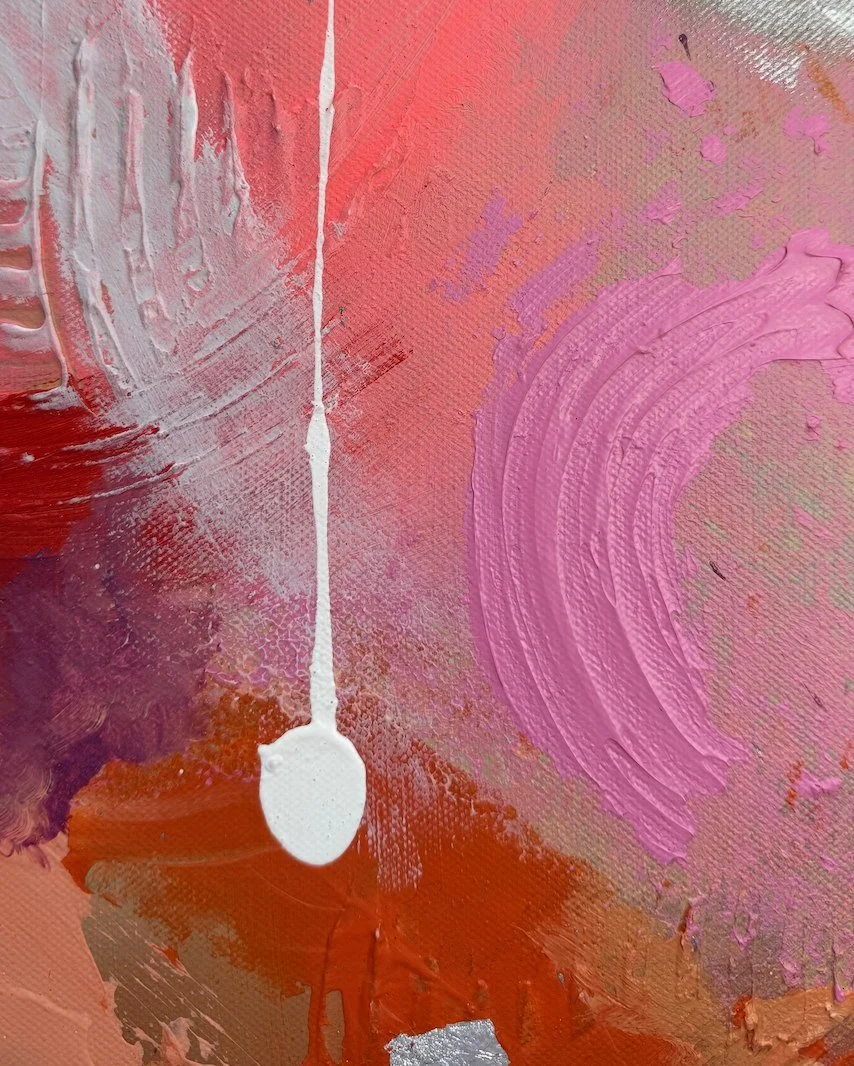 Pink Sunrise – texture detail pink orange by Sabrina Richter, series Seen and Unseen – abstraktes Originalgemälde, Acryl auf Leinwand, Kunst kaufen