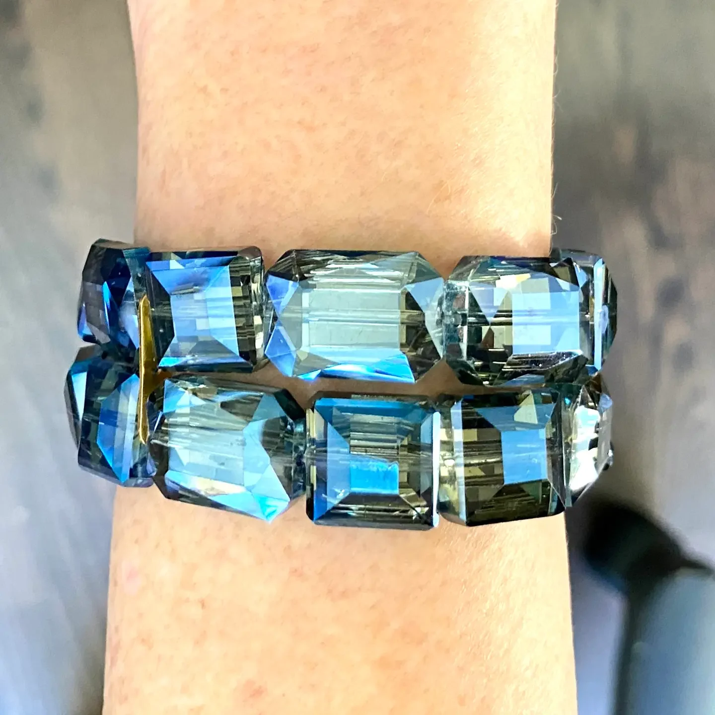 MULTI LAYER CRYSTAL CHUNKY BRACELET