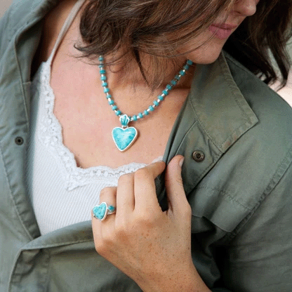 Blue+Turquoise+Heart+Silver+Pendant+Necklace+%E2%80%93+Barse+Jewelry-4.png