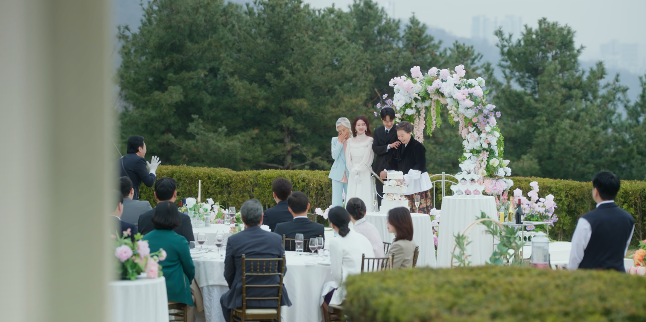 The Conglomerate Engagement Flex: Why Spooky in Love Revived a "Dead" Korean Tradition