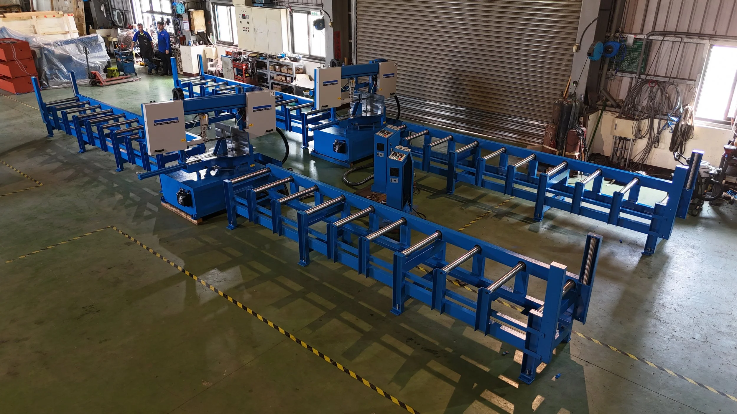 PK610DMS with powered conveyors .JPG