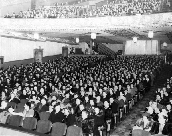 Capitol Full House Audience.jpg