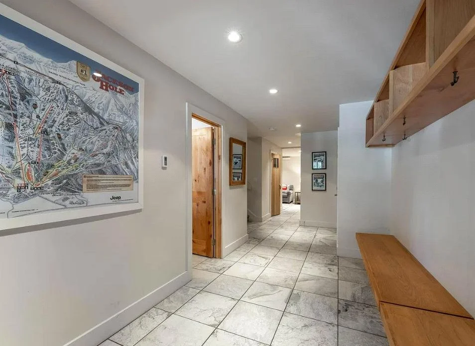 Mudroom · Entry