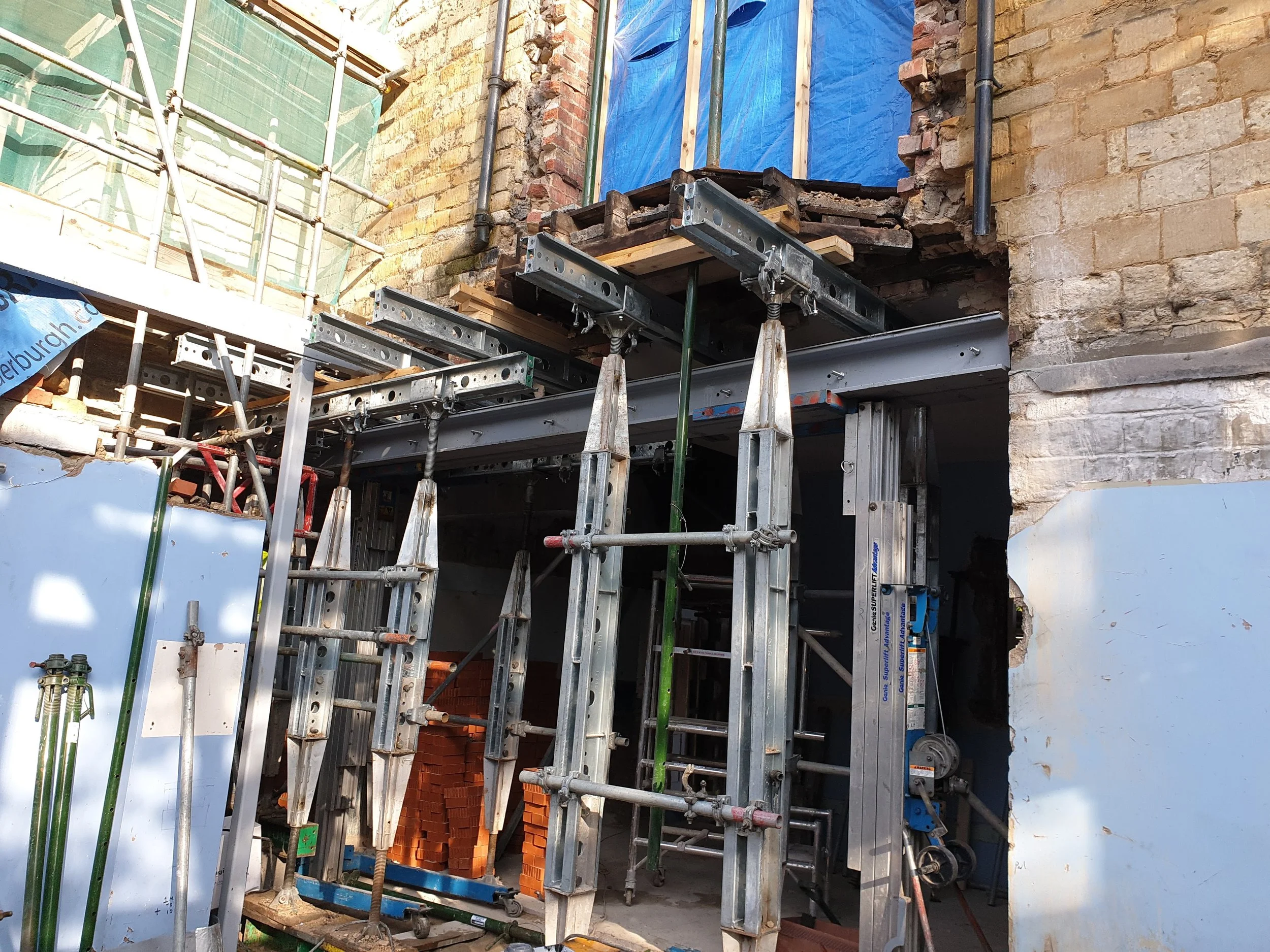 structural-steel-extension-to-existing-building.jpg