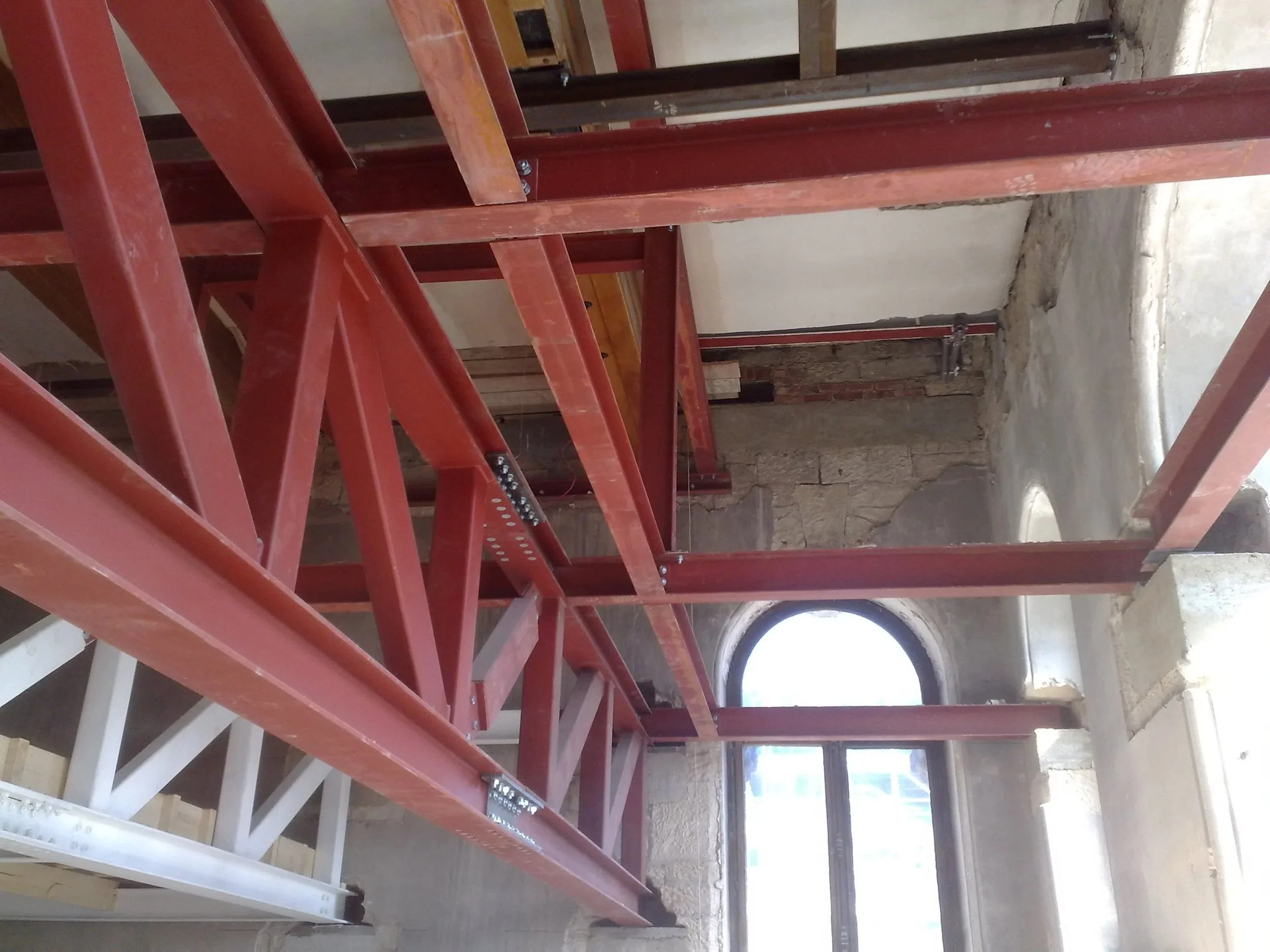 structural-steel-support-beams-floor-construction-2.jpg