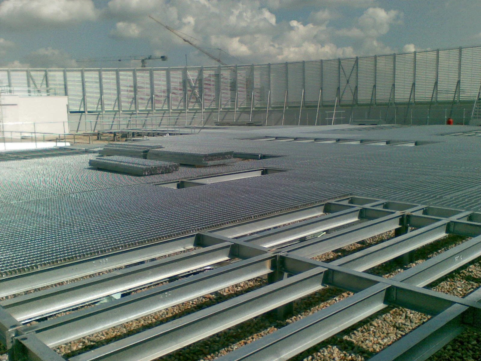 rooftop-plant-deck-under-construction-2.jpg