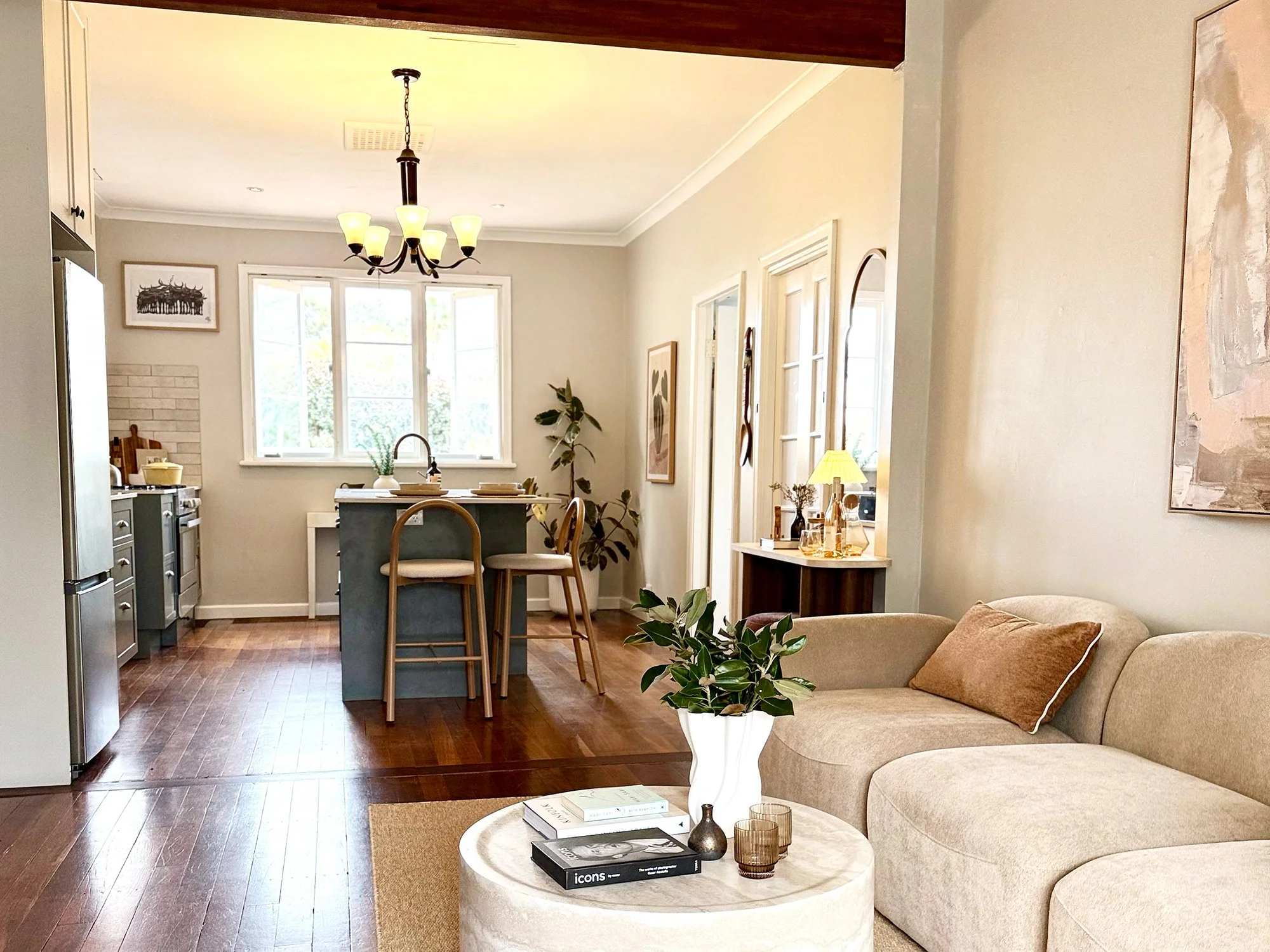 8. Lounge-Kitchen.jpg