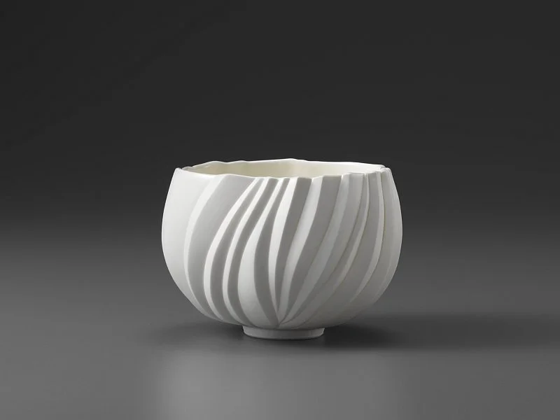 高橋奈己《白磁茶碗》2019.jpg