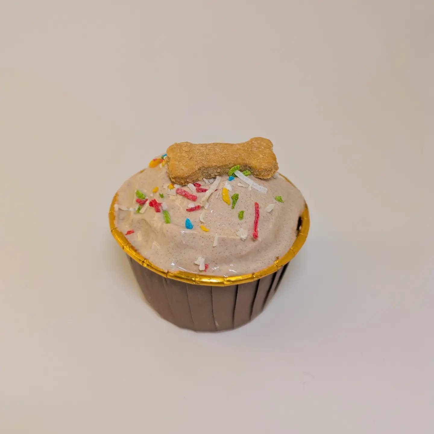 Introducing carob flavor! 🤎 
I have done my research and I've landed on a roasted organic carob powder that looks absolutely stunning! 
I have tested the new flavour out on a handful of dogs and they all LOVE the carob. I even tried my luck with a V