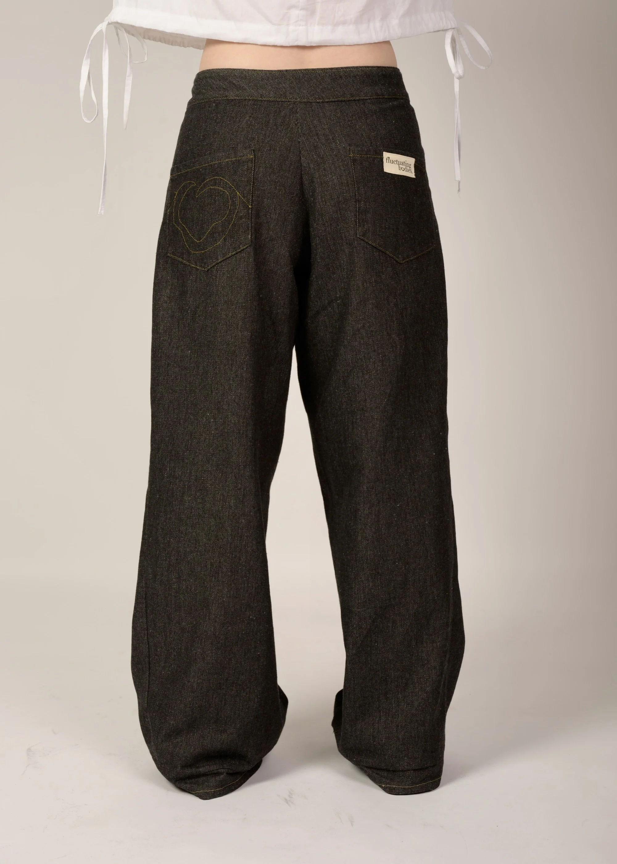 deni trousers achter.jpg