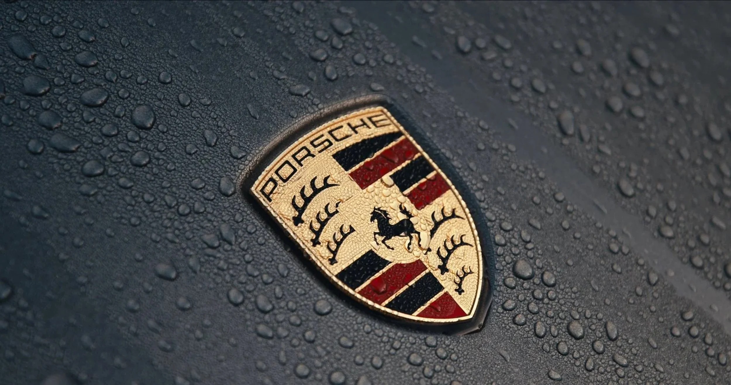 PORSCHE