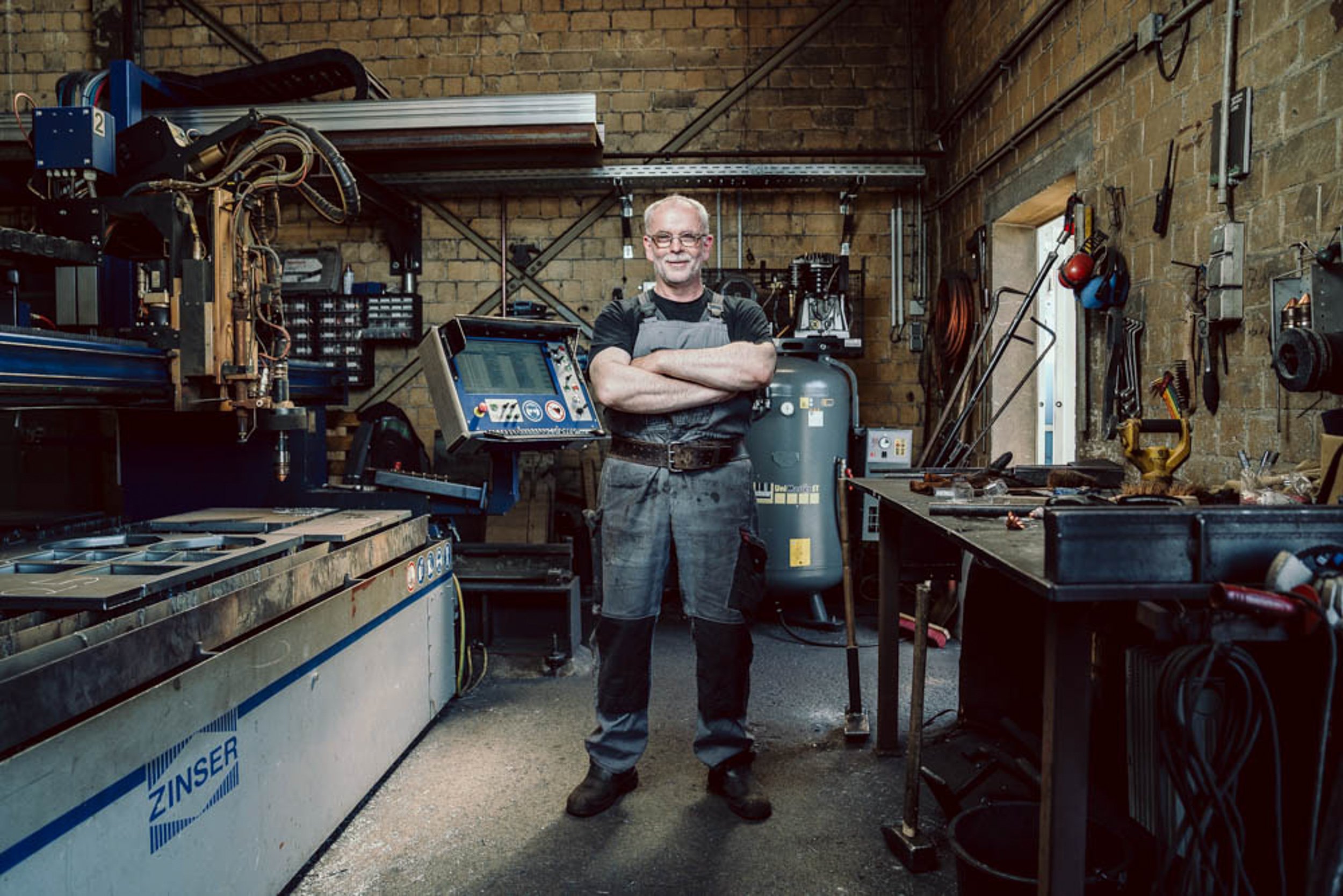 HENRICH - PEOPLE AT WORK