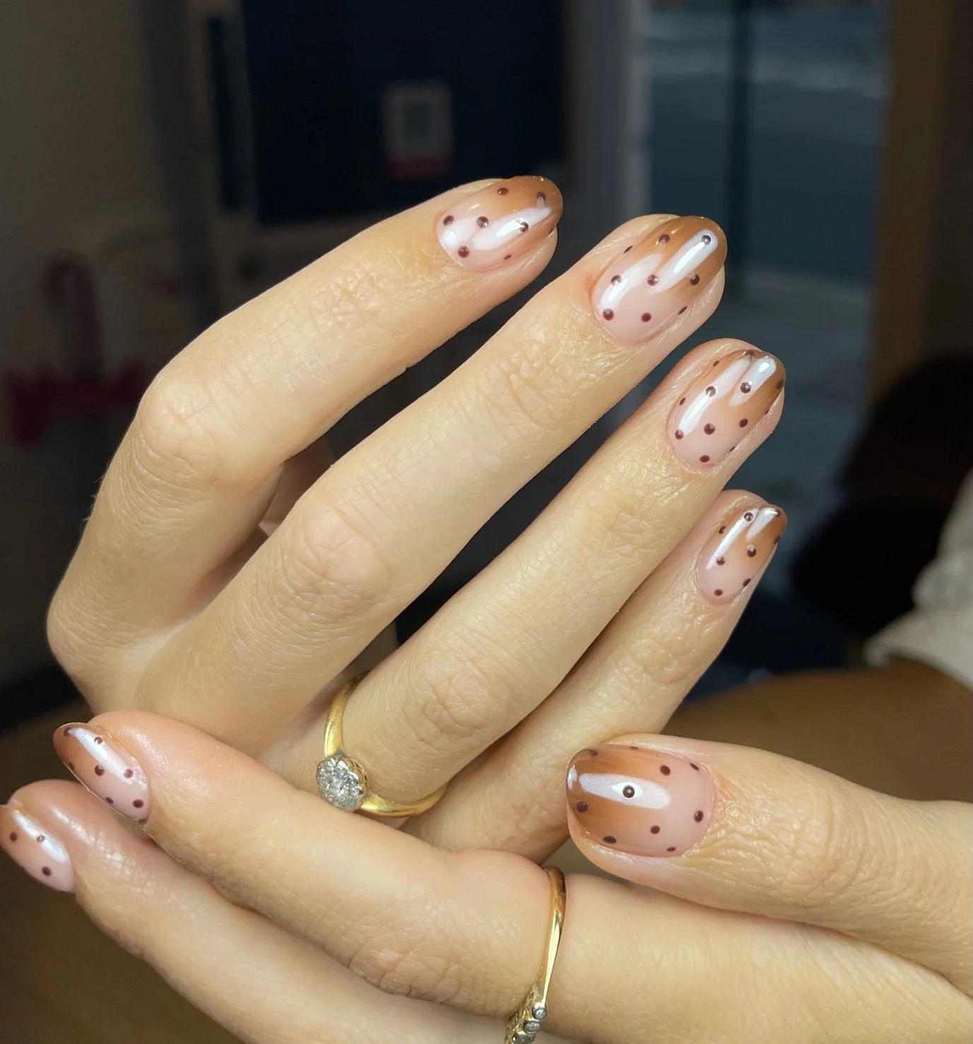 Autumn nail inspo maxing 🧸🍂☕️ 

Obsessed with these chocolate brown ombr&eacute; chrome polkadot almond biab nails 🤎

@the_gelbottle_inc 
#tgbinsider #autumnnails #fallnails #brownchromenails #brownombrenails