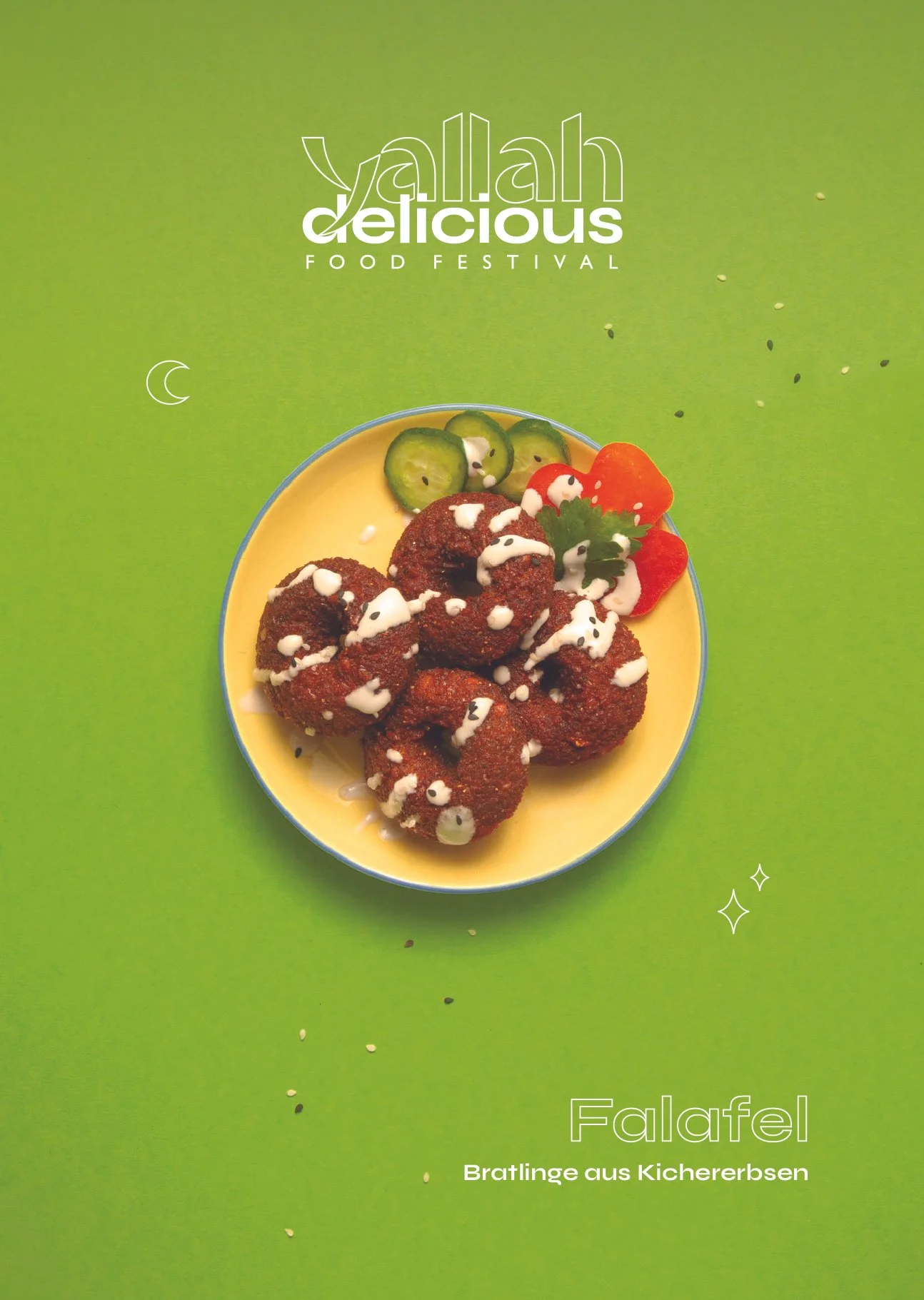 Vorspeise auf grünem Hintergrund, bestehend aus Falafel-Bällchen mit Joghurtsoße, Gurkenscheiben, Paprikastreifen und Kräutern. Text auf dem Bild: 'Allah delicious Food Festival', 'Falafel', 'Bratlinge aus Kichererbsen'.