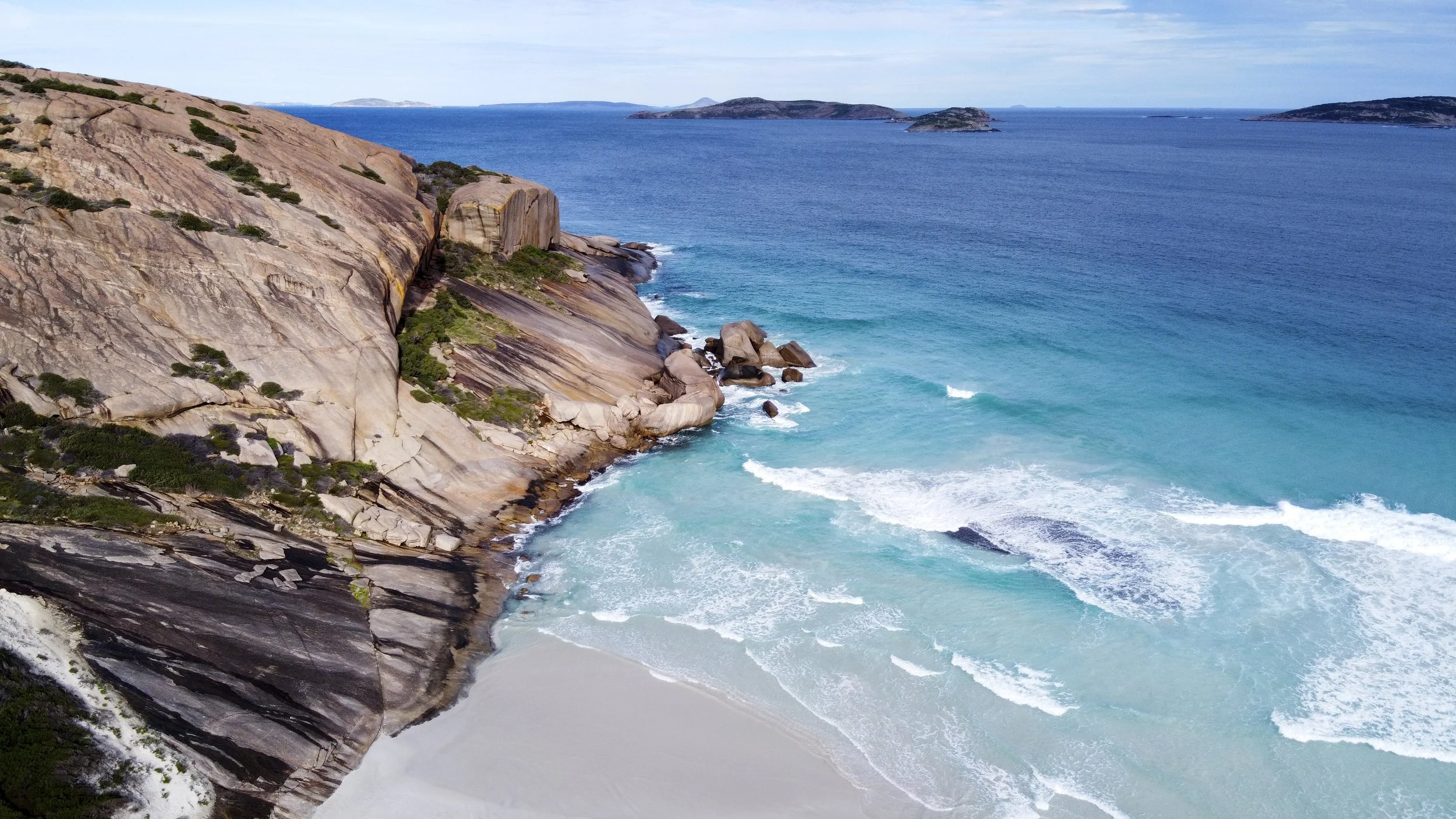 West Beach rock, Esperance.jpg