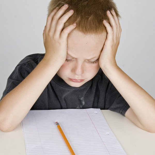 Rééducation de l'écriture à Nice : quel accompagnement pour votre enfant ?