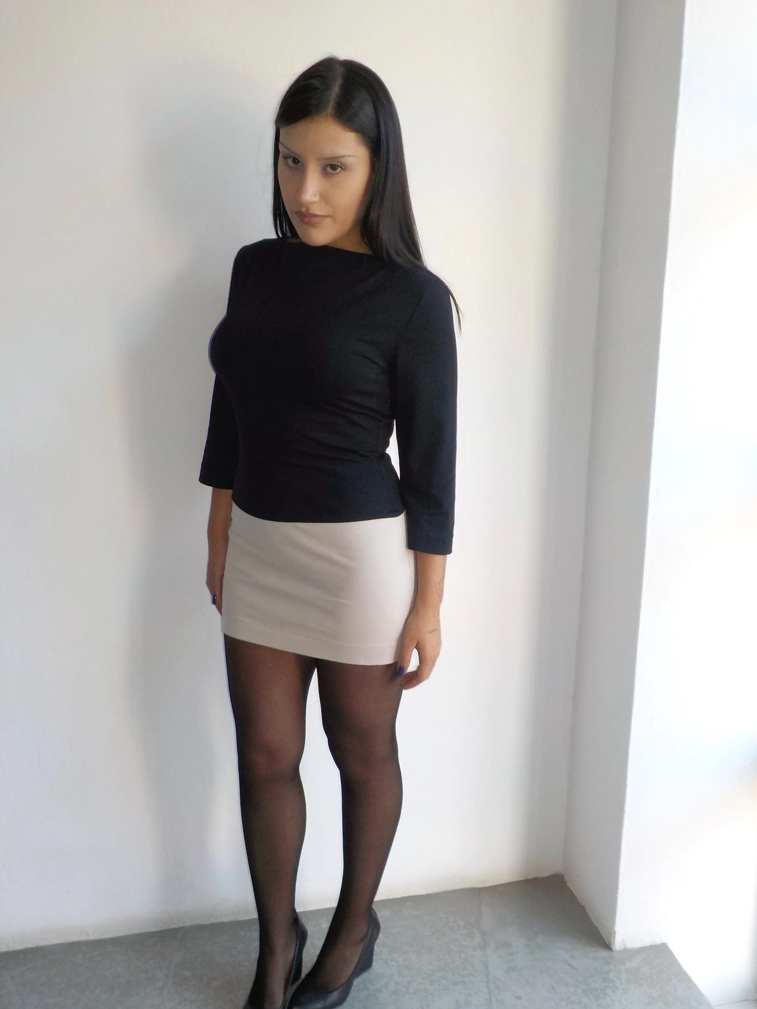 Vestido de Punto Negro y Nude  75€