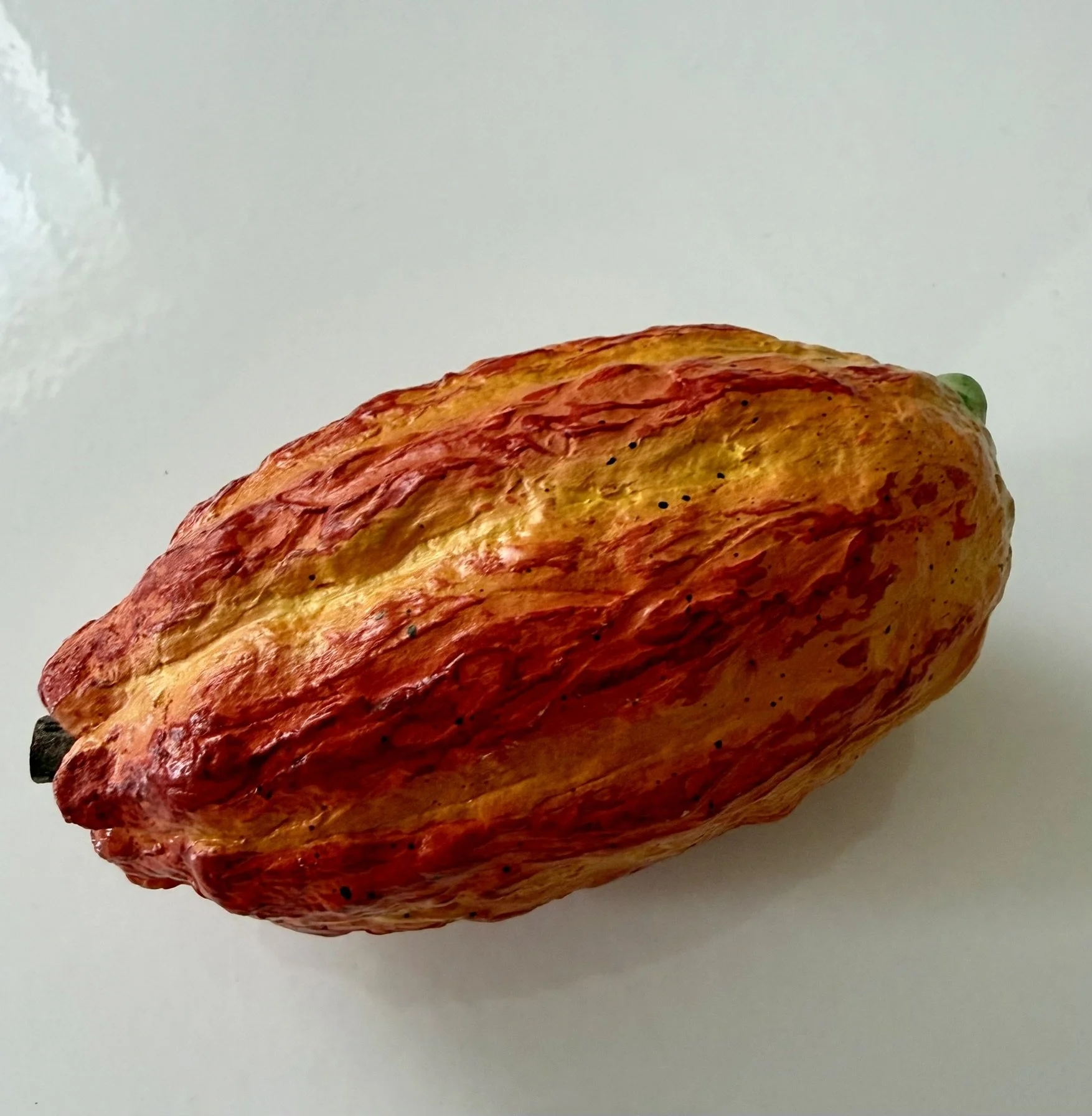 Small Cacao Pod Keepsake Box (4