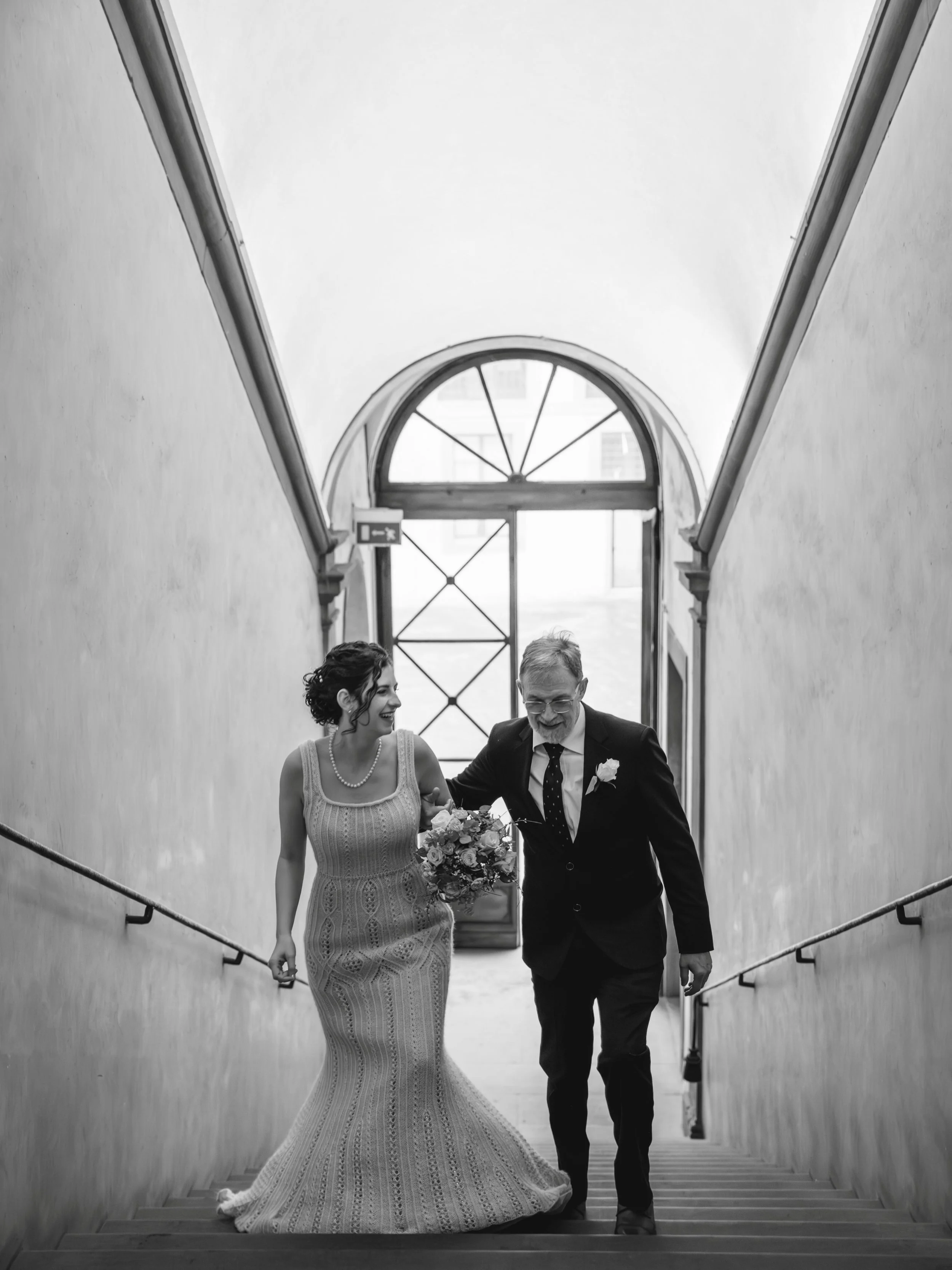 Going to be completely insufferable about the fact that I knit my wedding dress until the end of time. 😂 here&rsquo;s some never before posted images from our wedding that I found while working on my presentation for @knit.italia
🧶 in a few short d