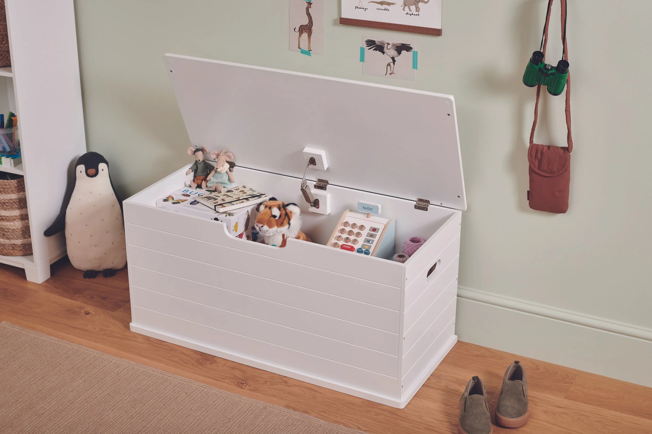 G2297___LARGE_CLASSIC_TOY_BOX_SEAT_WHITE_112508.jpg