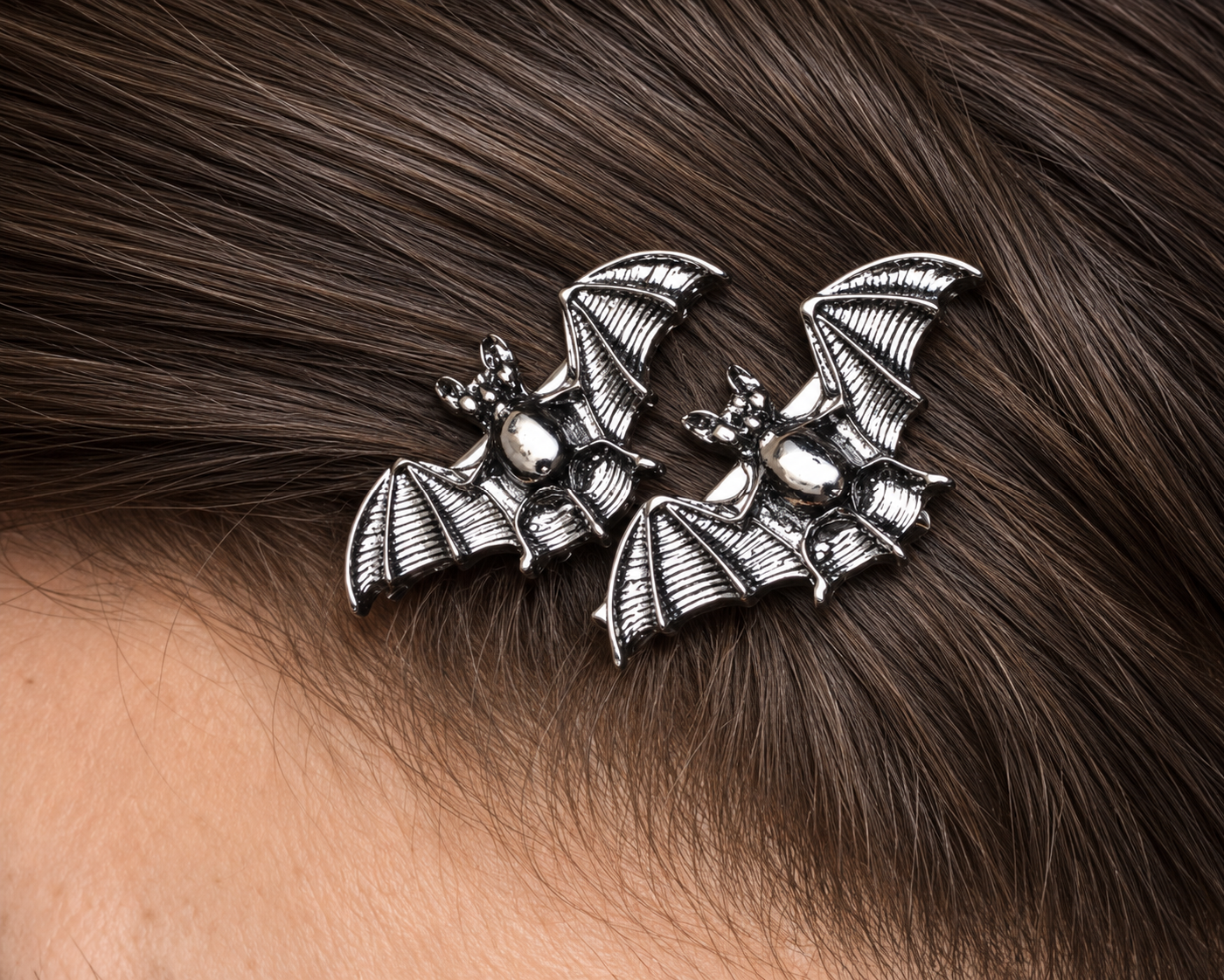 Metal bat  hair clips
