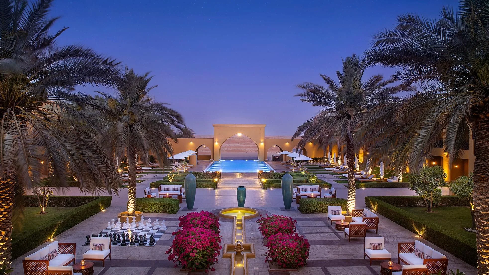 vignette-collection-abu-dhabi-10439781123-16x9.jpeg