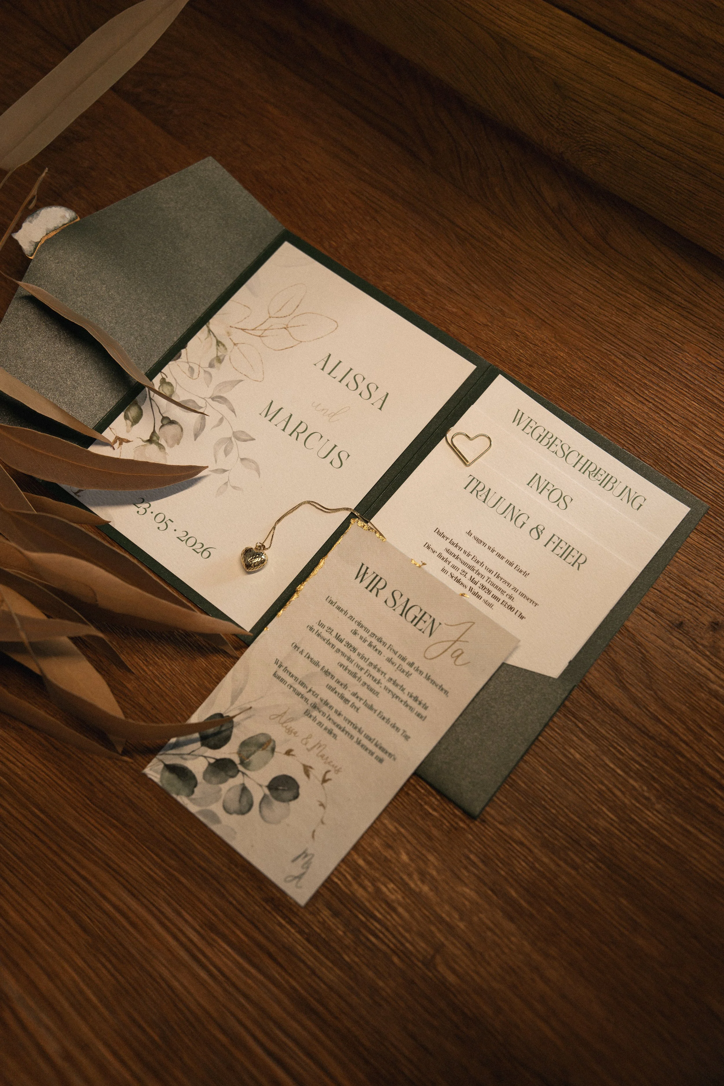 Individuelle Hochzeitspapeterie von Alissa Kilz Designstudio