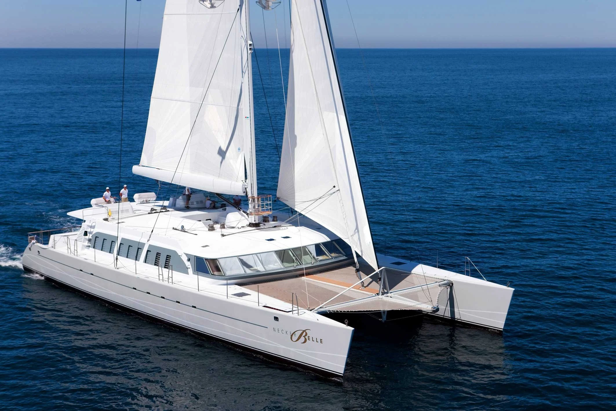 01-NeckerBelle-0020-AtSail.jpg