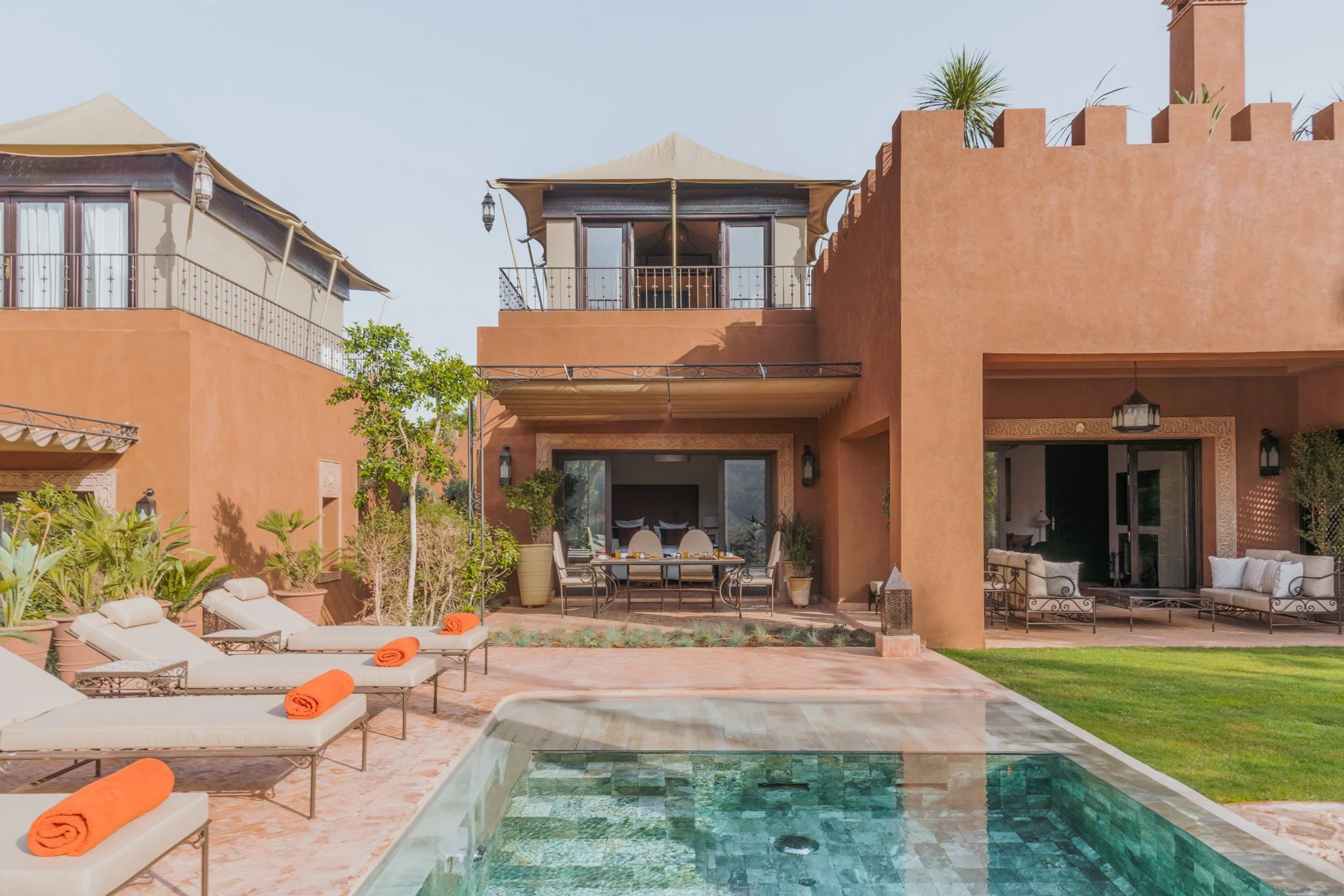05-Kasbah-Tamadot-Riad-1-and-Pool-1-LR.jpg