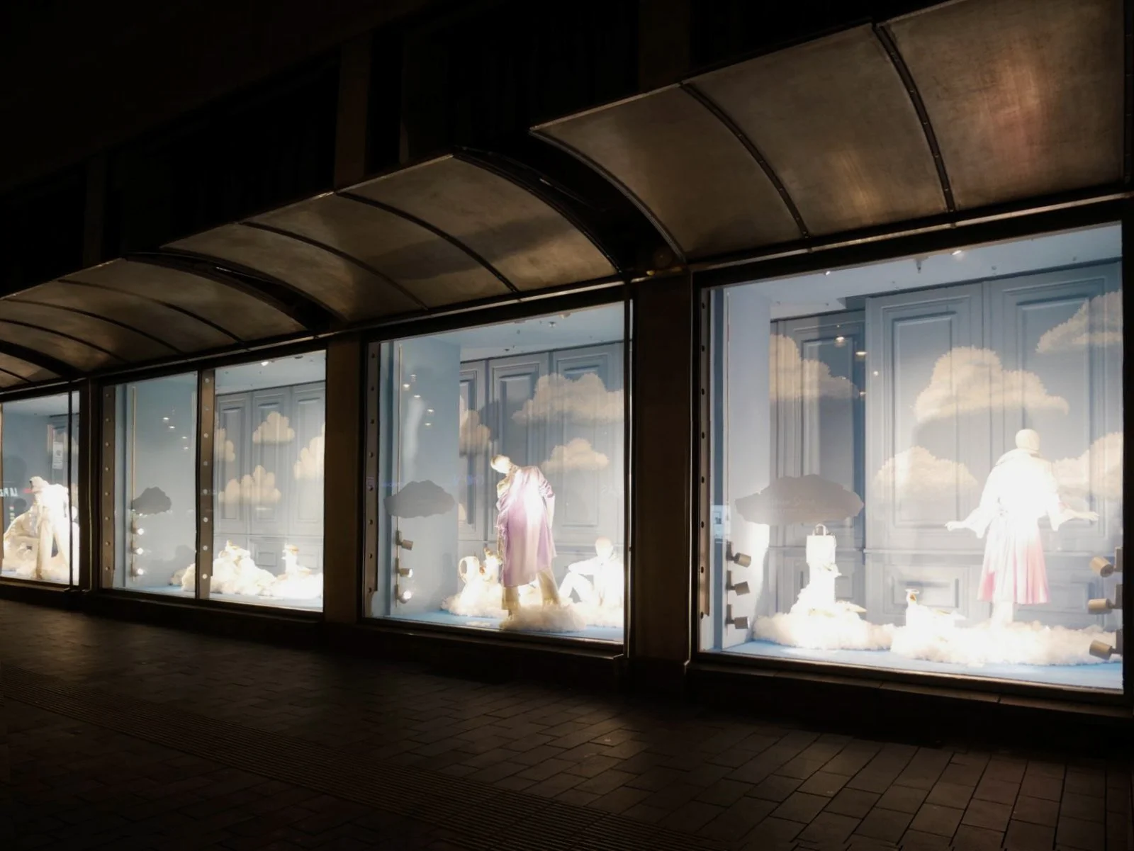 Shop Windows for Engelhorn – Mode im Quadrat