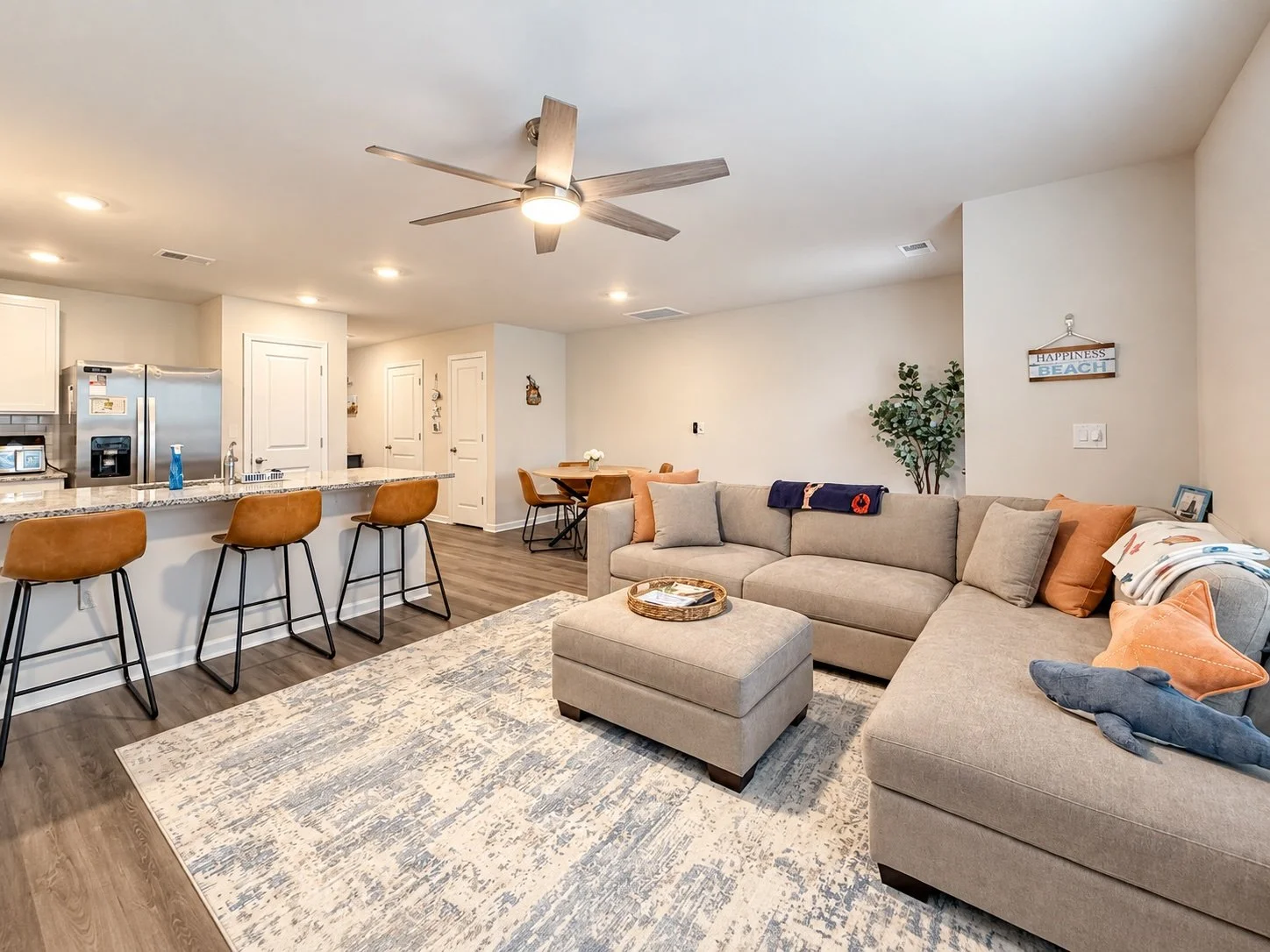 living-room-003.jpg