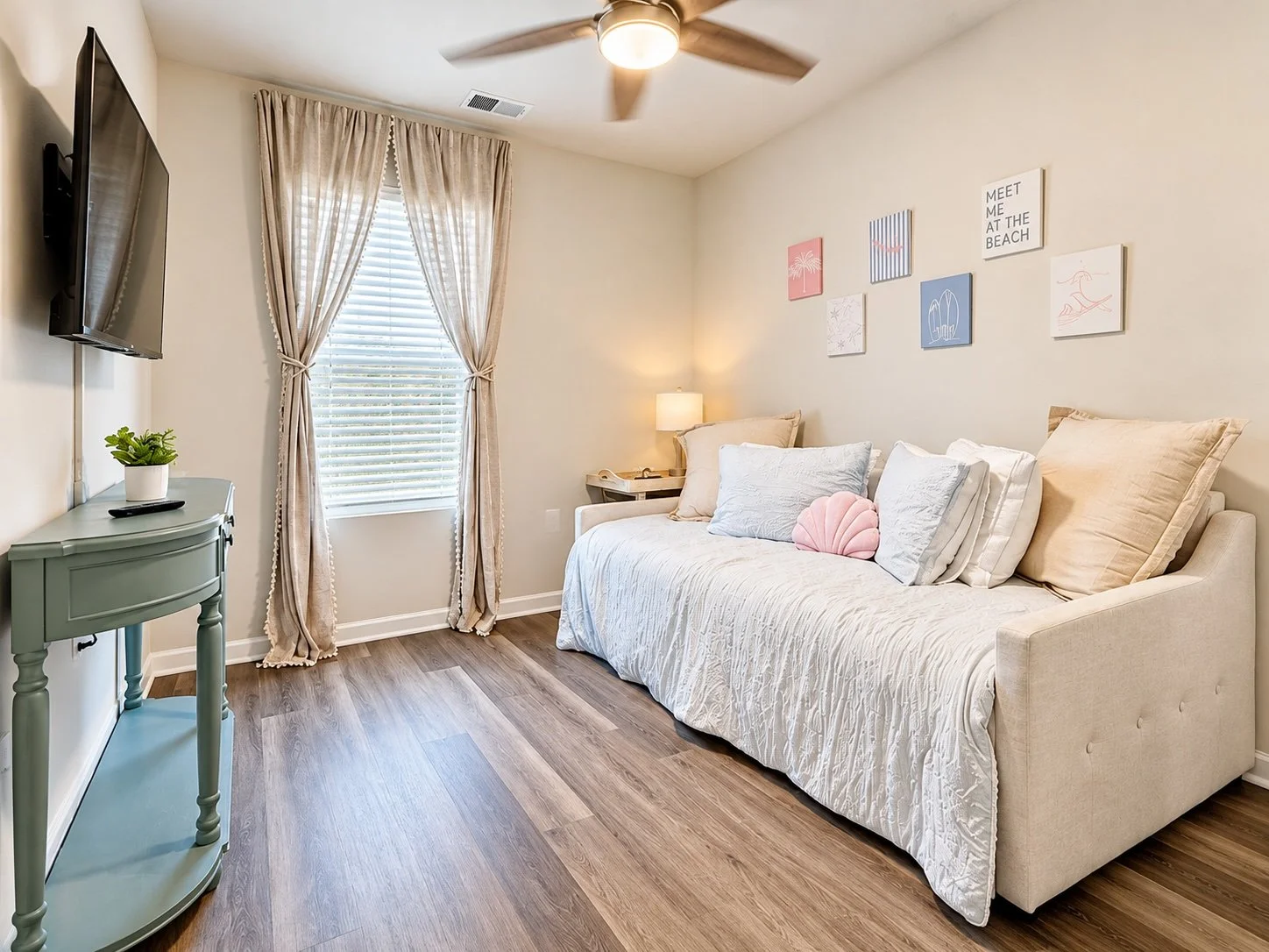 third-bedroom-001.jpg