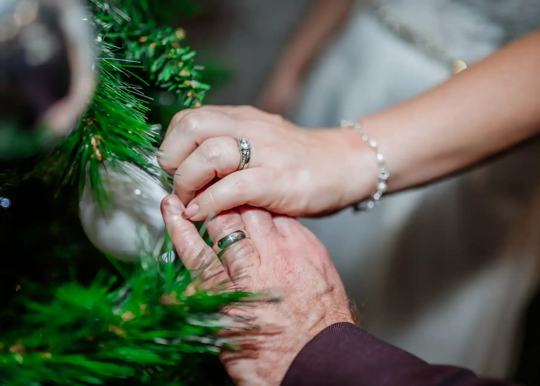 intimate-weddings-photographer-kenmare-11.webp