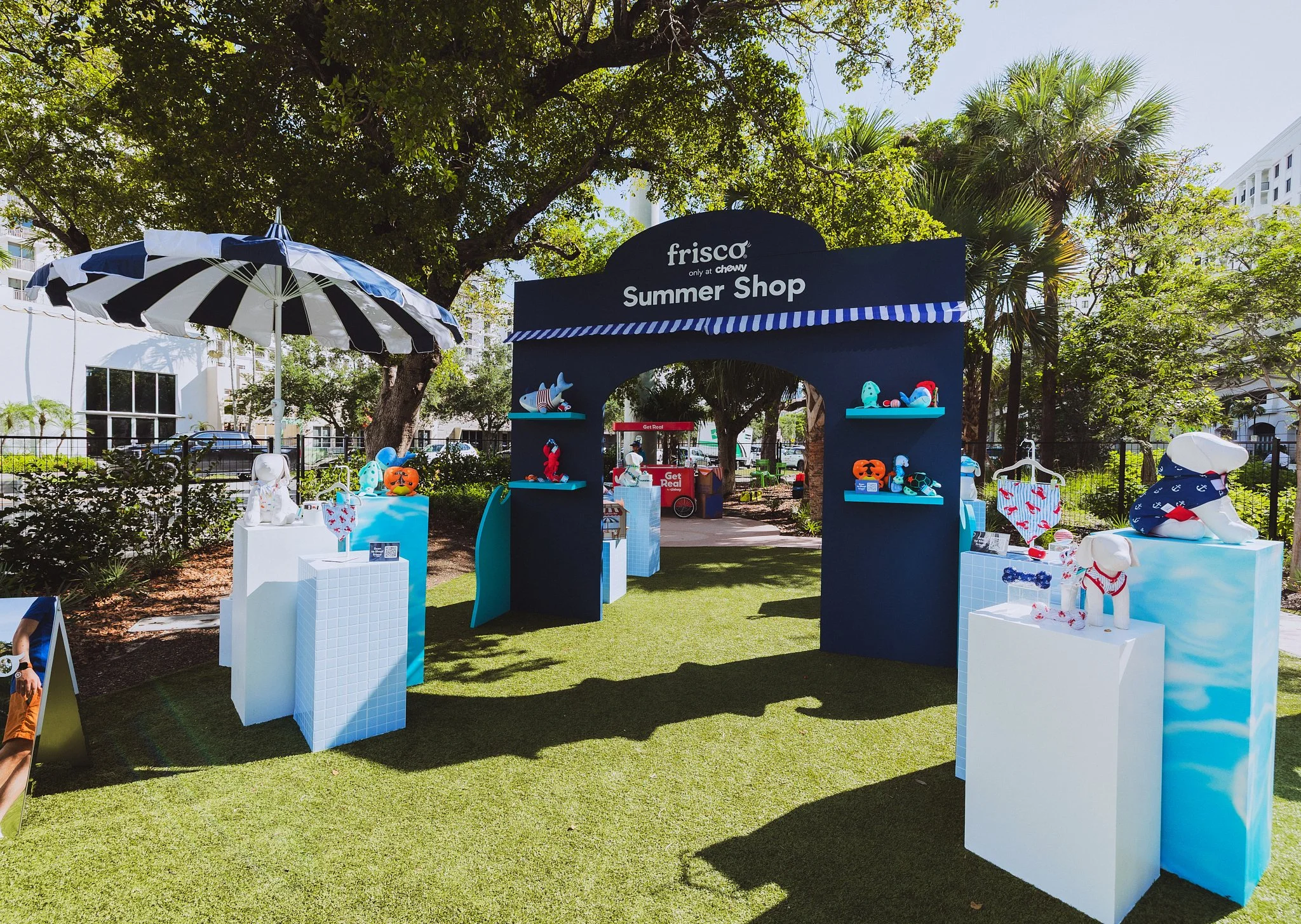 ChewySummerSocial 4.jpg