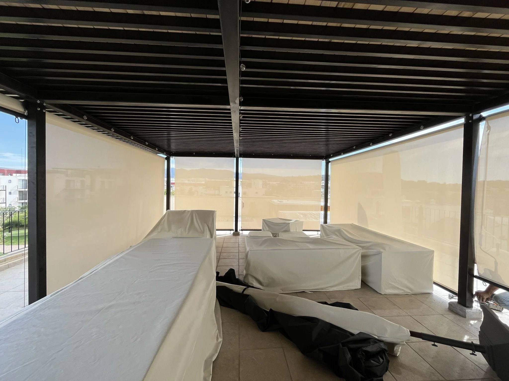 Imagen de Cortina Enrollable para Terraza en San Miguel de Allende