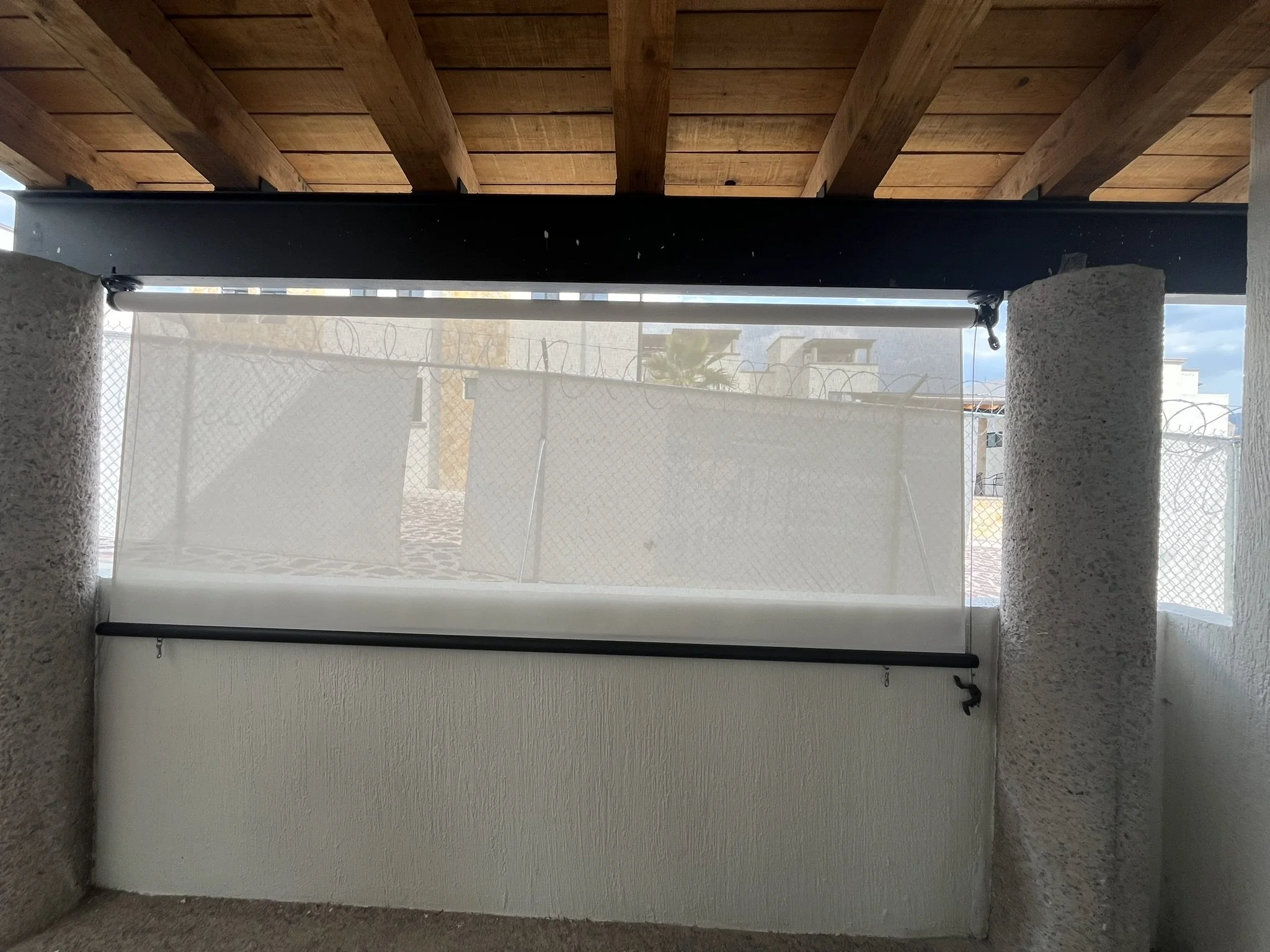 Cortina enrollable para terraza.