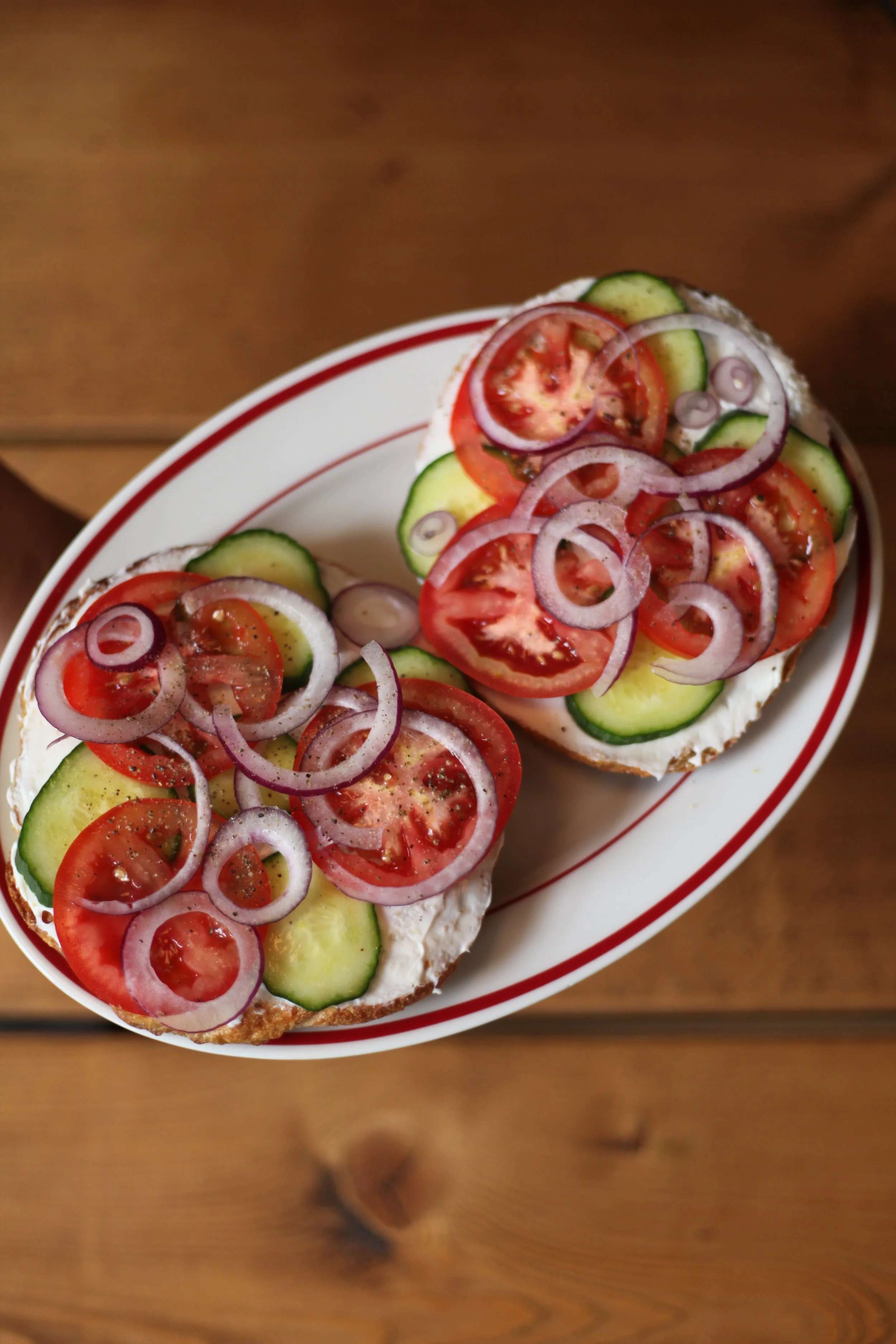 CTO - Cucumber, Tomato & Red Onion with Plain Schmear